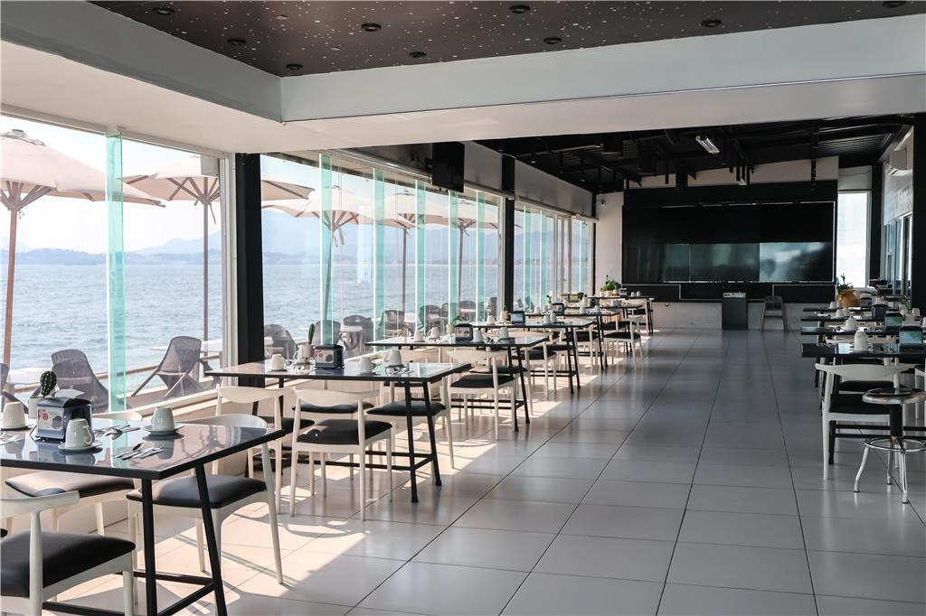 Experience the best of Mexican cuisine at our incredible restaurant!