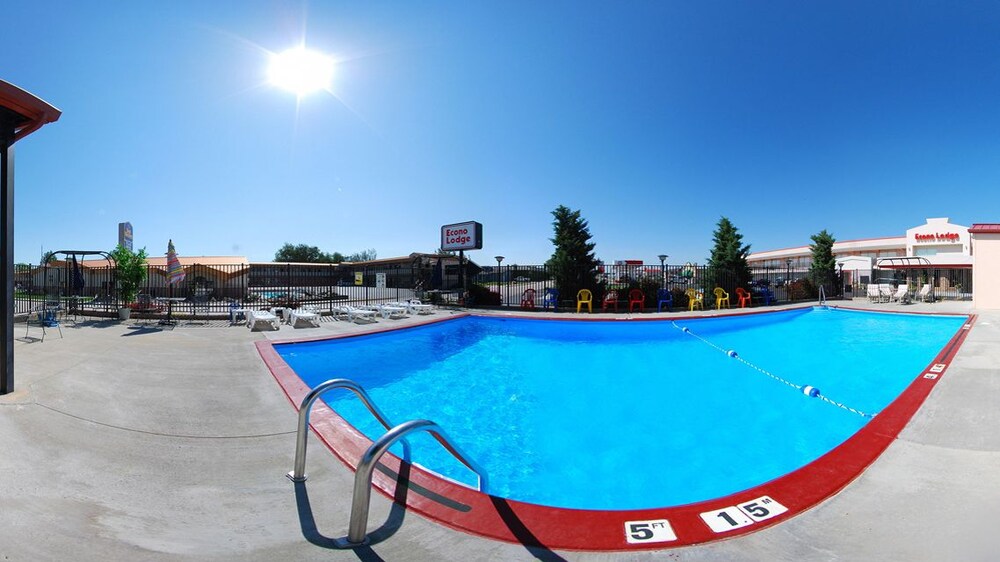 Econo Lodge Wall - photo 26