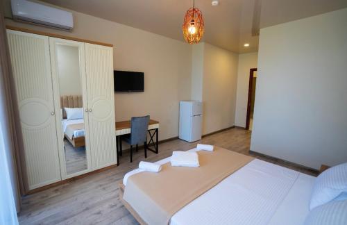 Hotel Leonardo