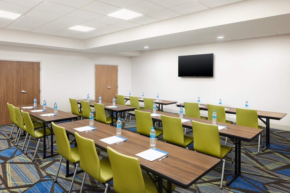 Holiday Inn Express & Suites Atlanta Tucker Northlake by IHG - photo 18