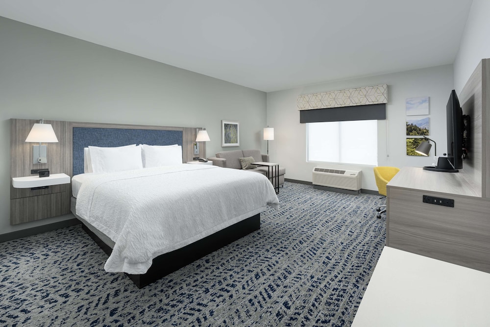 Hampton Inn Ashland City TN - photo 9