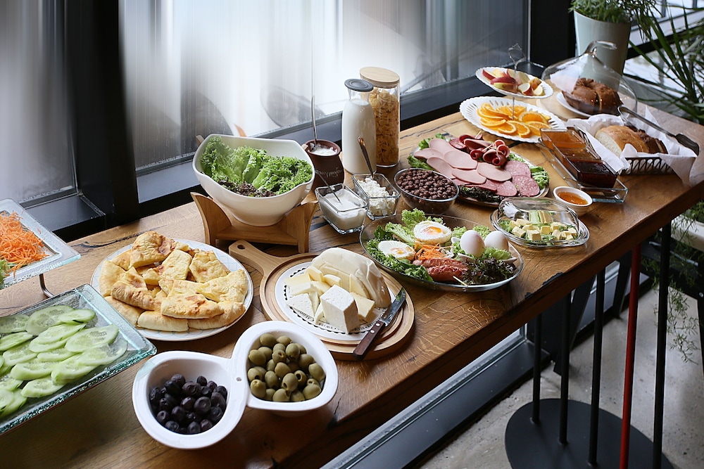 Breakfast meal