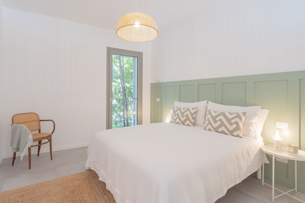 Salvia Ginepro Apartments — 4-Star Luxury Hotel in Como, Italy