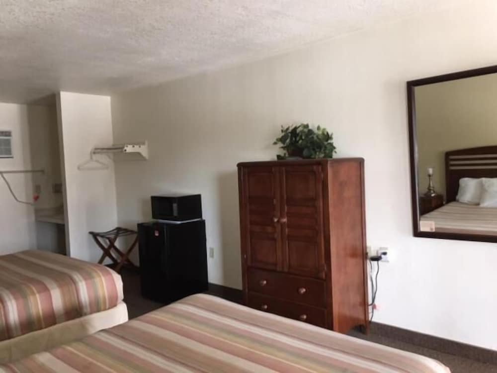 Dinner Bell Motel - photo 11