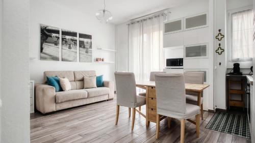 Two room Apartment San Siro fiera Milano M5 Lilac Segesta — 4-Star Luxury Hotel in Milan, Italy