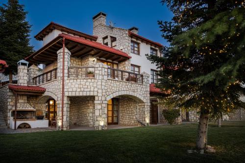 Sky Shades Villa in Arachova — 4-Star Luxury Hotel in Arachova, Greece