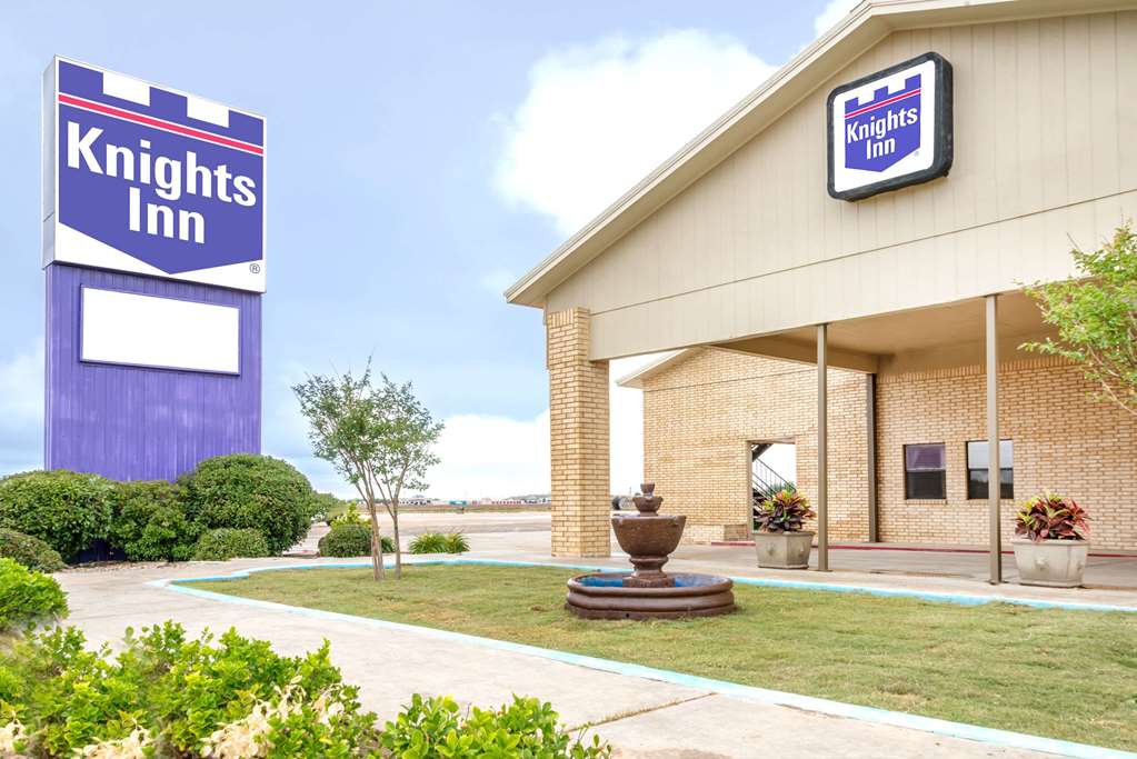 Knights Inn Slaton - photo 2