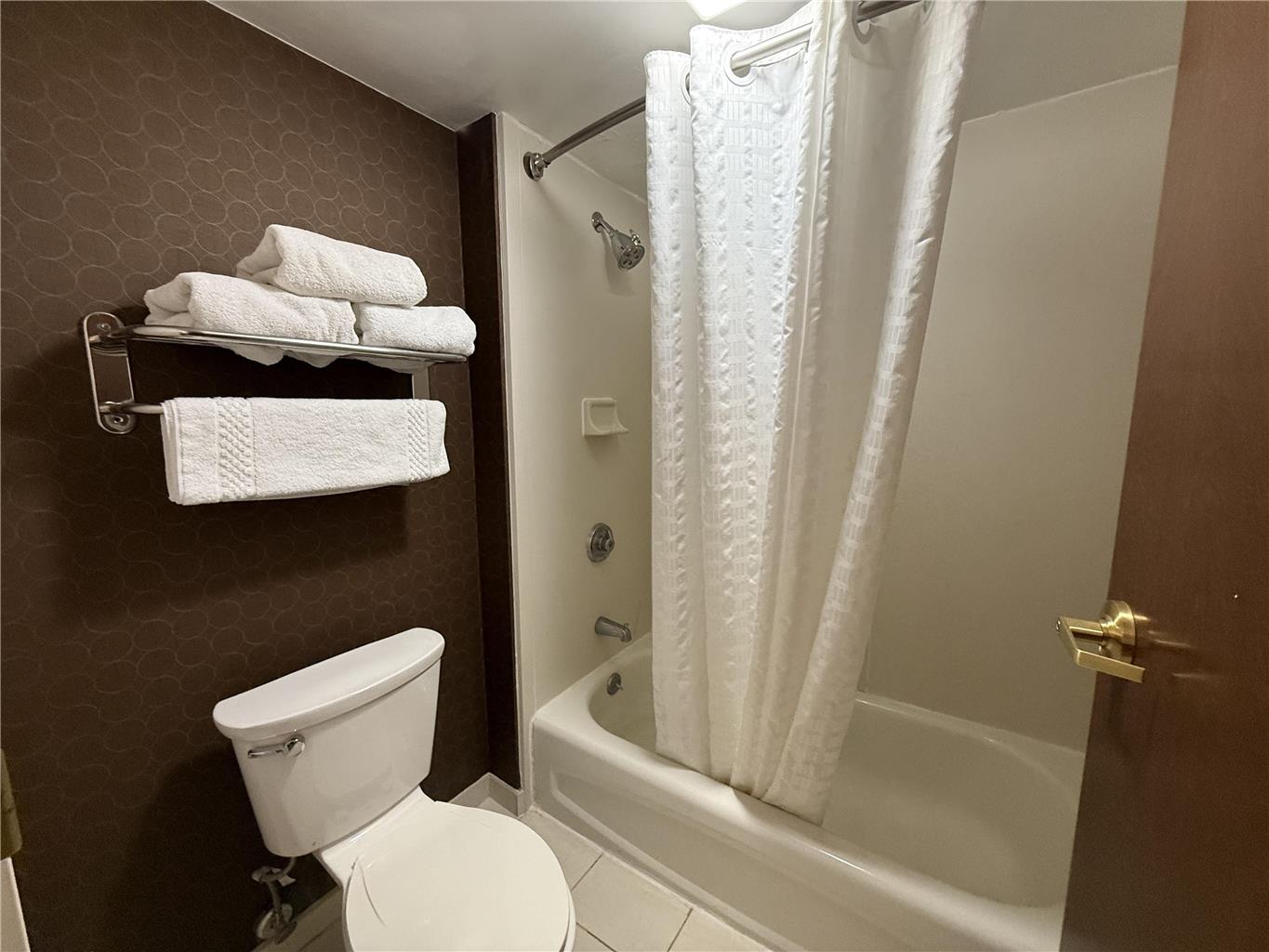 The Peoria Hotel SureStay Collection by Best Western - photo 13