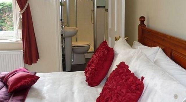 Alpine Lodge Guest House — 4-Star Luxury Hotel in Buxton, United Kingdom