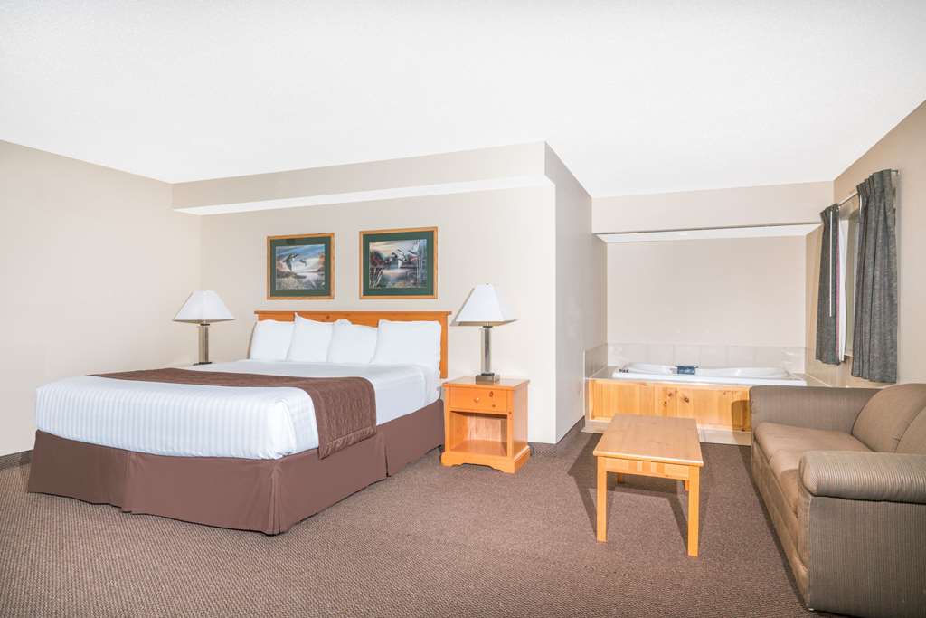 Baymont by Wyndham Baxter Brainerd Area - photo 20