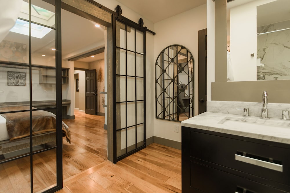 Highland Haven Creekside Inn - photo 121