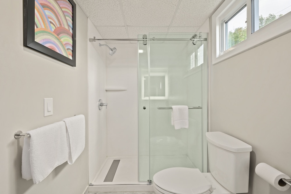 The Elmwood - photo 17