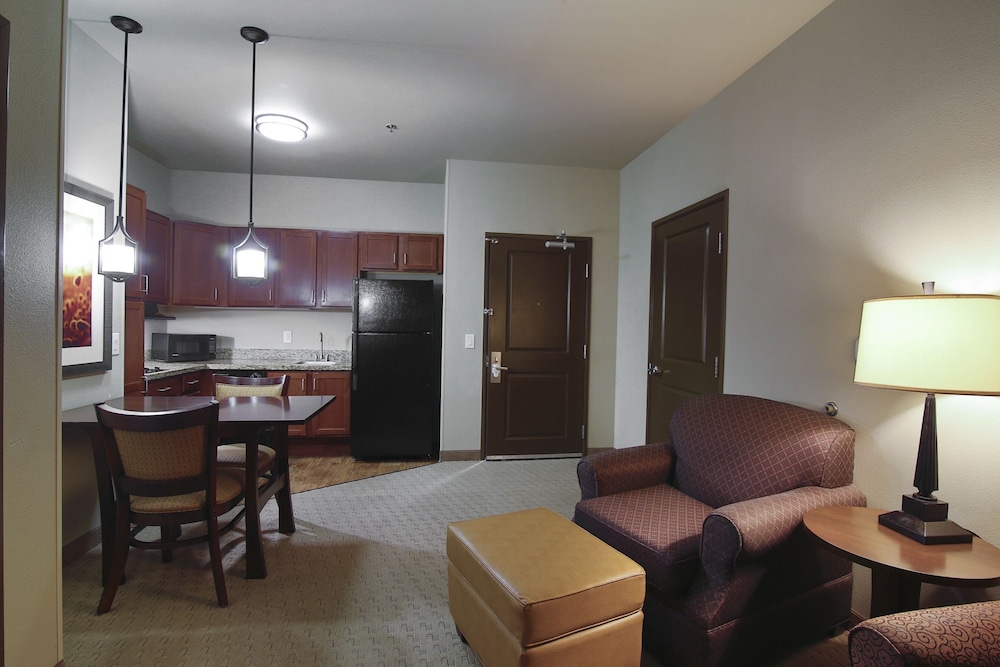 Teddy's Residential Suites Watford City - photo 17