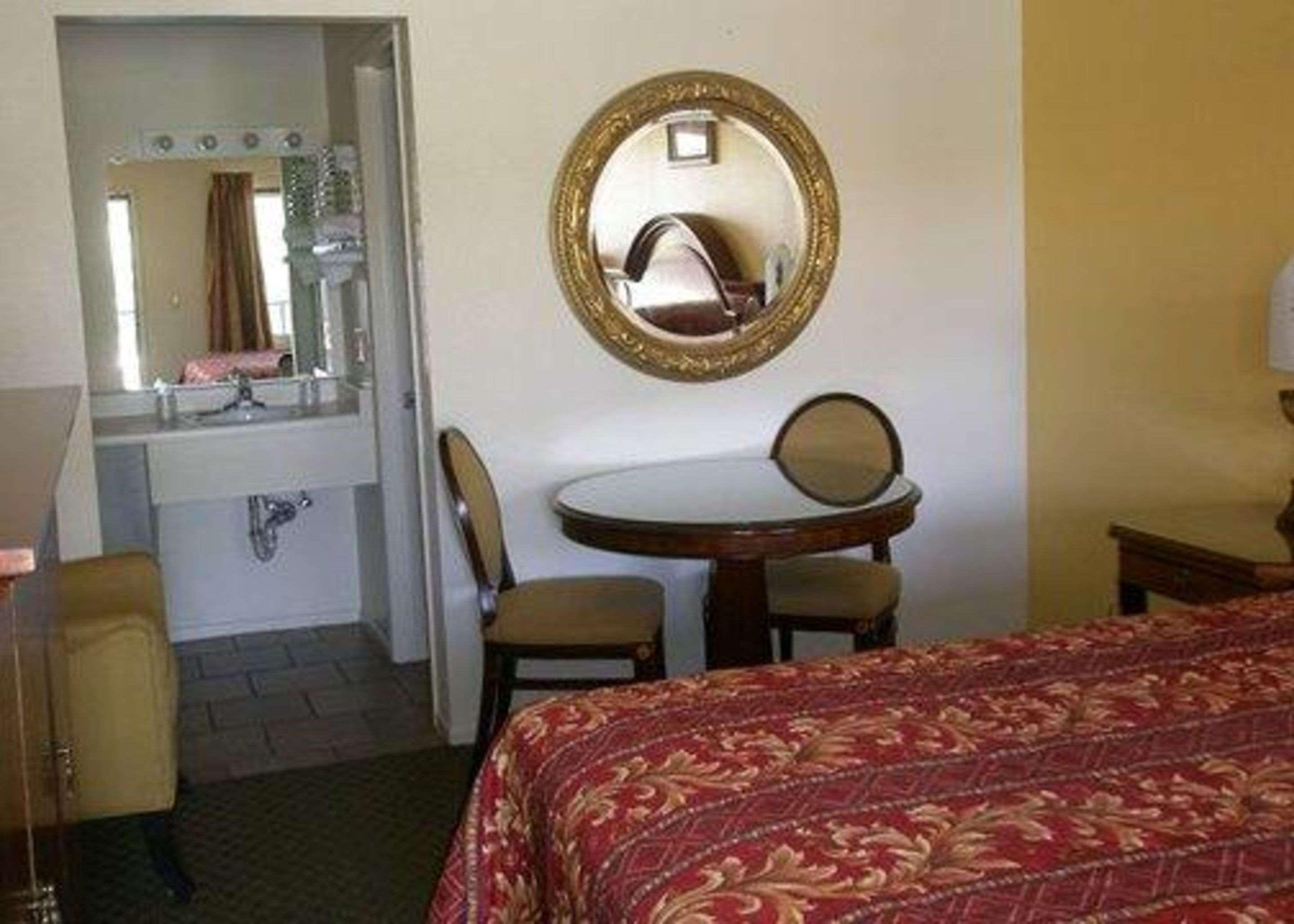Beyond Stay Hotel - photo 17