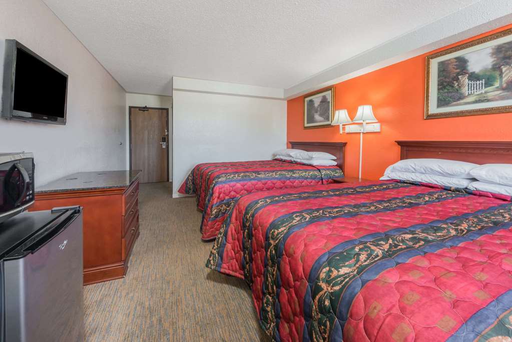 Knights Inn Ferguson MO - photo 8