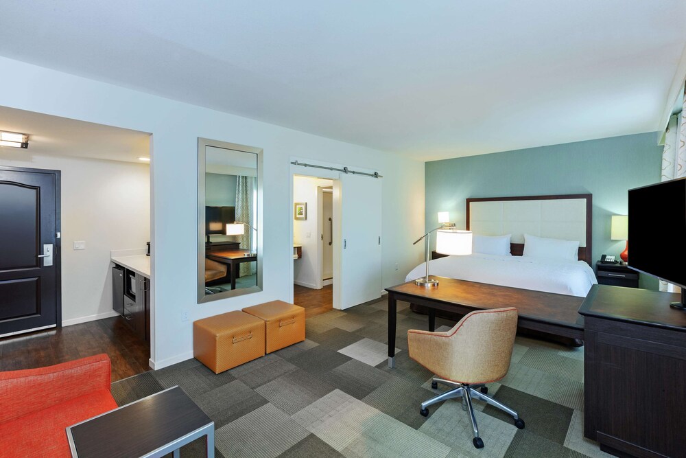 Hampton Inn & Suites by Hilton Houston North IAH - photo 14