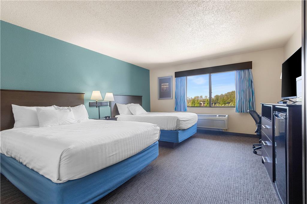 AmericInn by Wyndham Green Bay East - photo 32