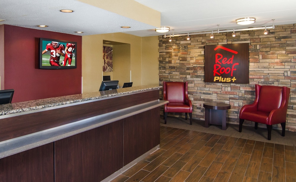 Red Roof Inn PLUS Baltimore Washington DC BWI Airport - photo 2