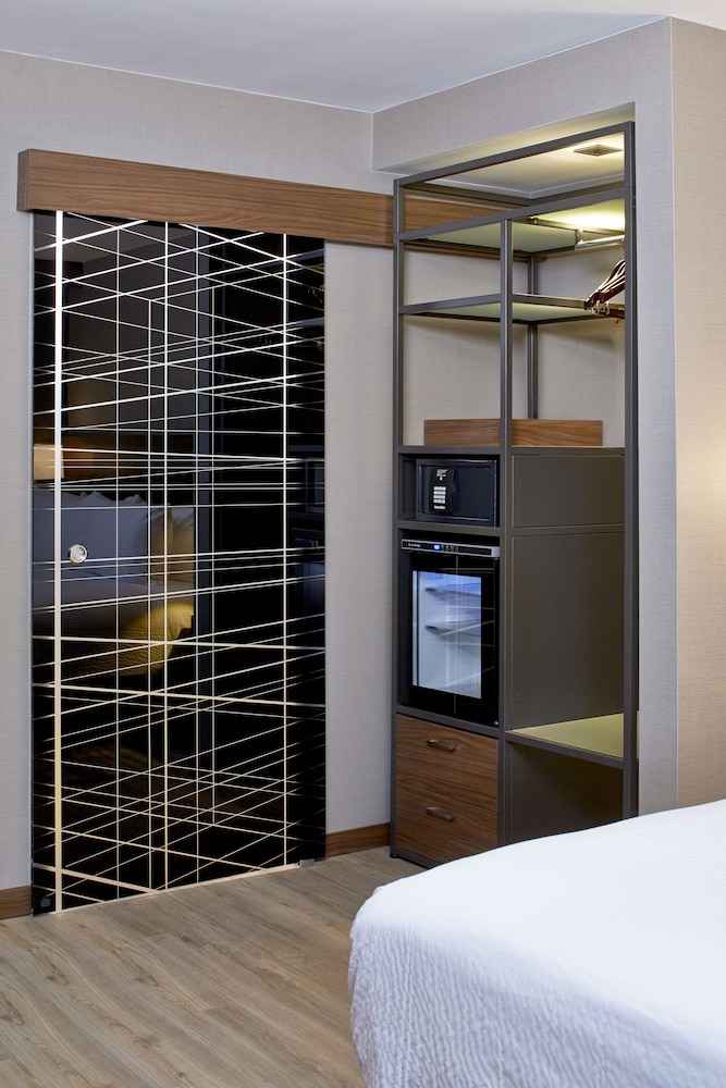 AC Hotel by Marriott Atlanta Downtown - photo 11