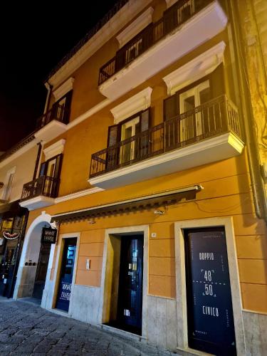 Domus San Carlo Luxury — 4-Star Luxury Hotel in Caserta, Italy