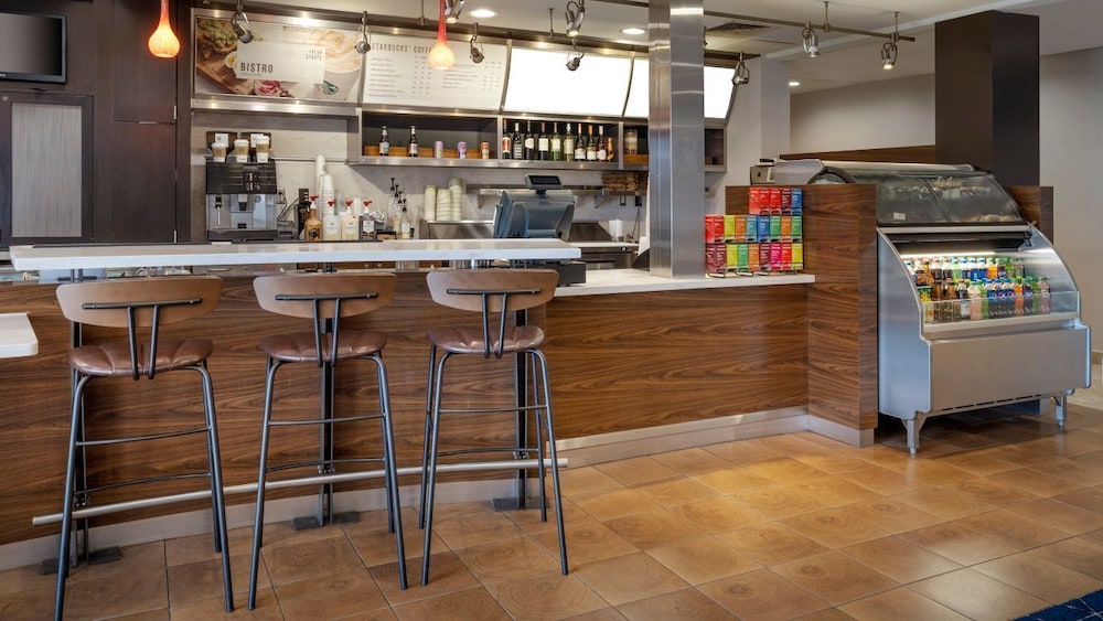 Courtyard by Marriott Salt Lake City Airport - photo 34