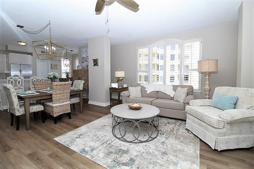 Beach Colony Tower Penthouse 16A in Pensacola, United States