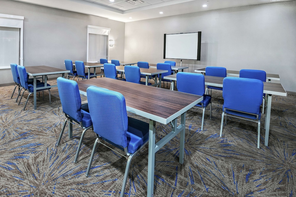 Home2 Suites by Hilton Austin Airport - photo 35