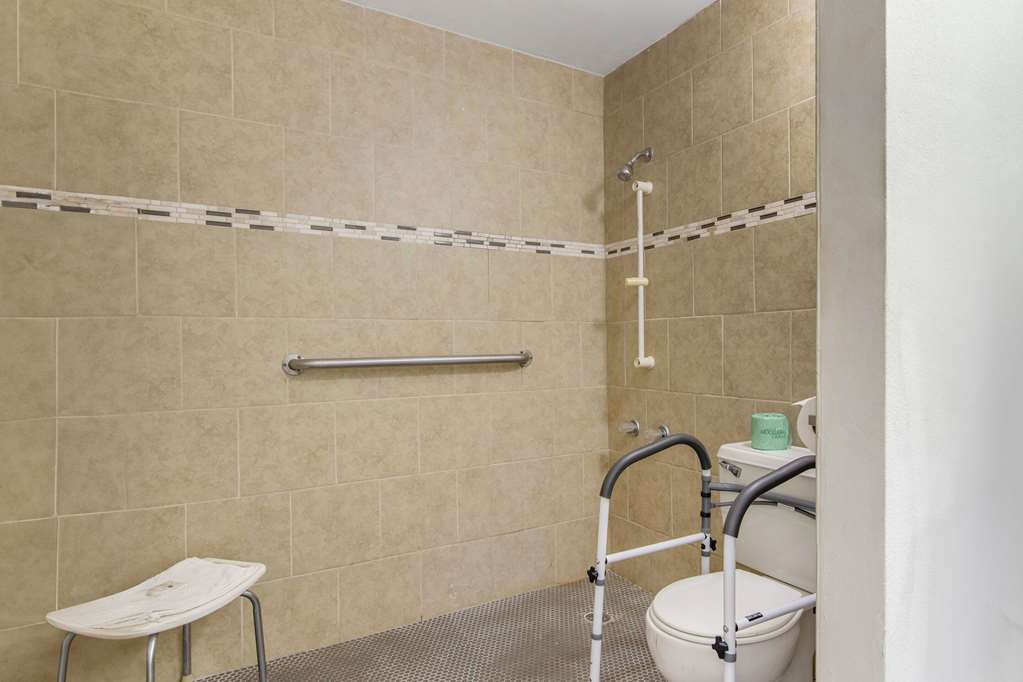 Quality Inn & Suites Hardeeville Savannah North - photo 10