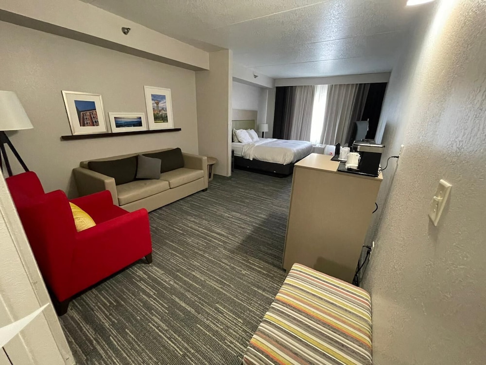 Travelodge by Wyndham Knoxville West - photo 10