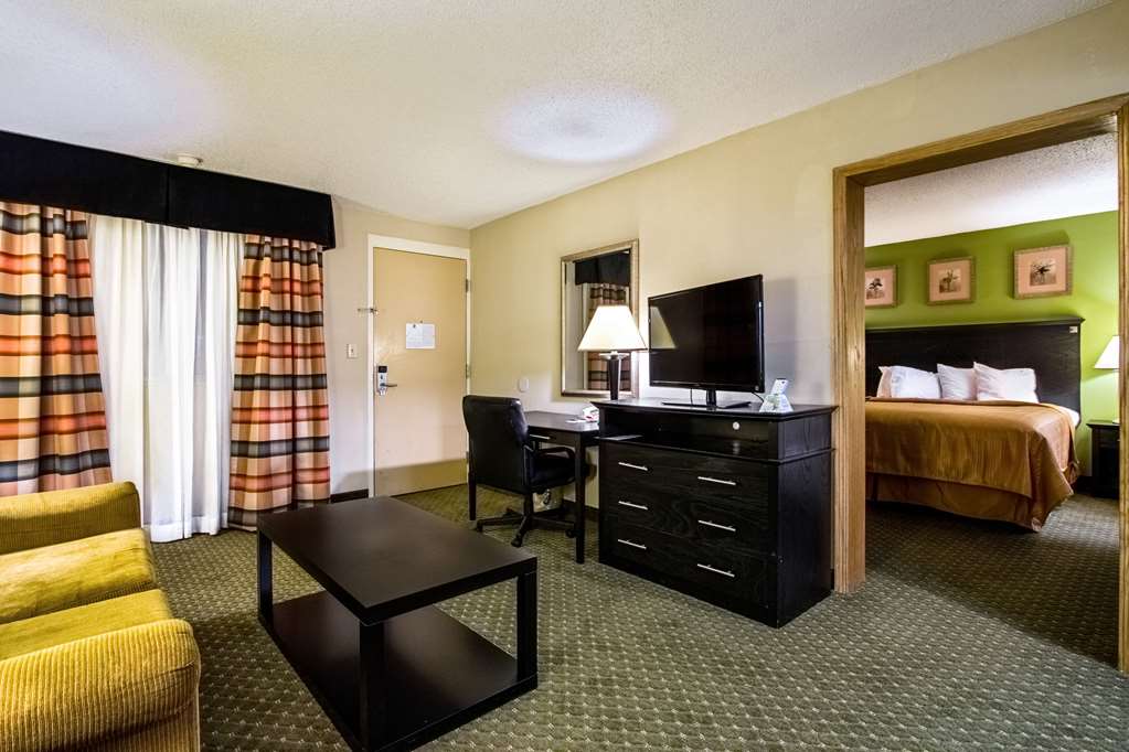 Quality Inn & Suites Moline Quad Cities - photo 14