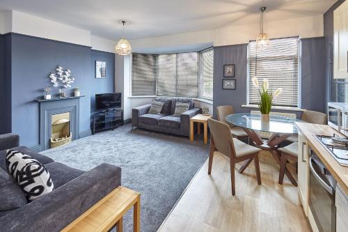 Queens Road 2 Bed apartments Central Richmond