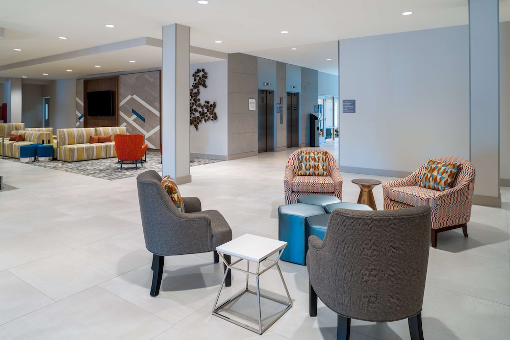 Home2 Suites by Hilton Brunswick - photo 2