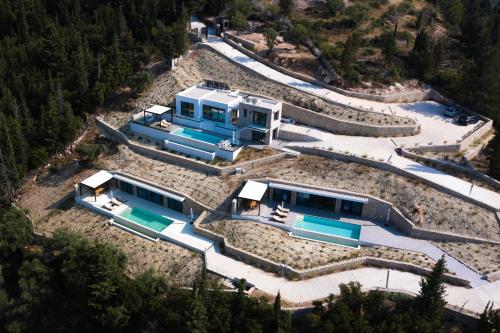 Mandevilla Hillside Luxury Villas — 4-Star Luxury Hotel in Lefkada, Greece