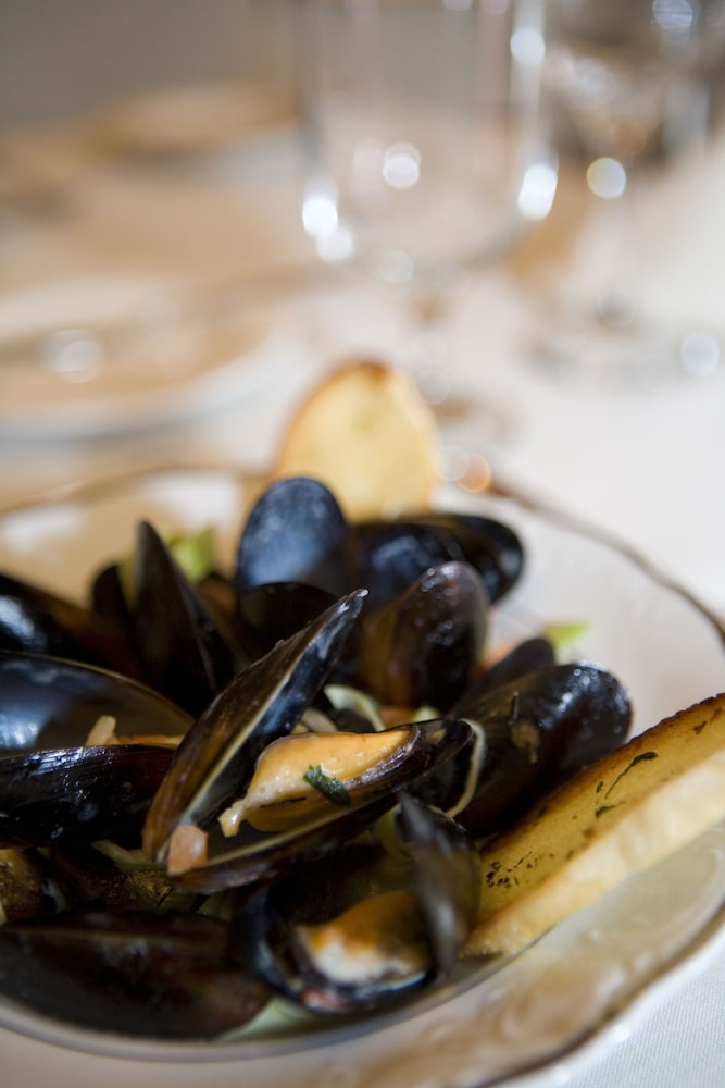 The Belvedere Inn & Restaurant - photo 30