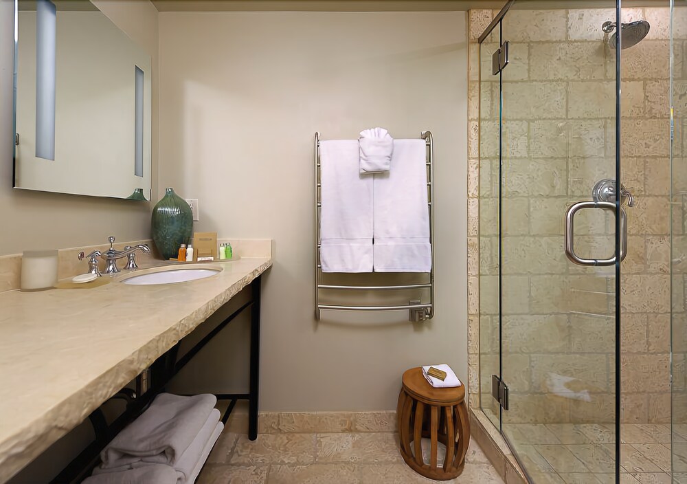 Columbia Hotel - photo 25