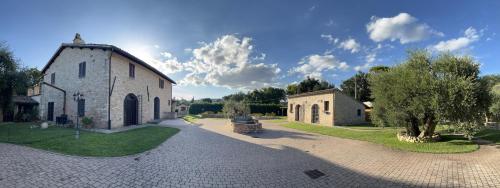 B&B L'Ulivo Incantato — 4-Star Luxury Hotel in Spello, Italy