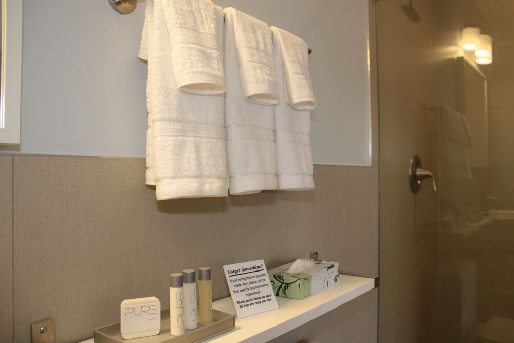 El Royale Hotel Near Universal Studios Hollywood - photo 29