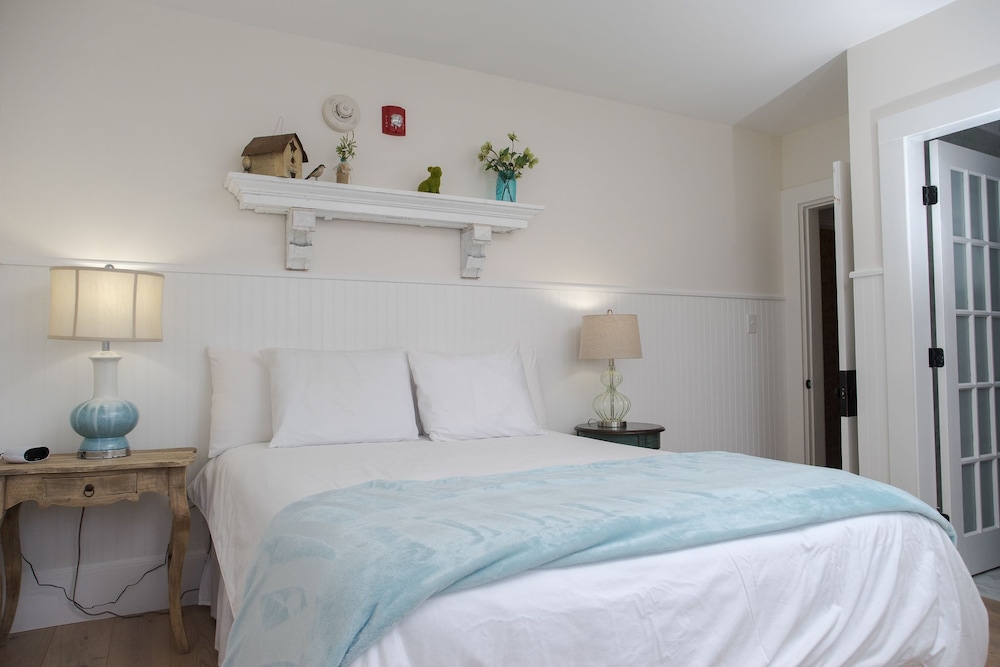 Marginal Way House Hotel - photo 11