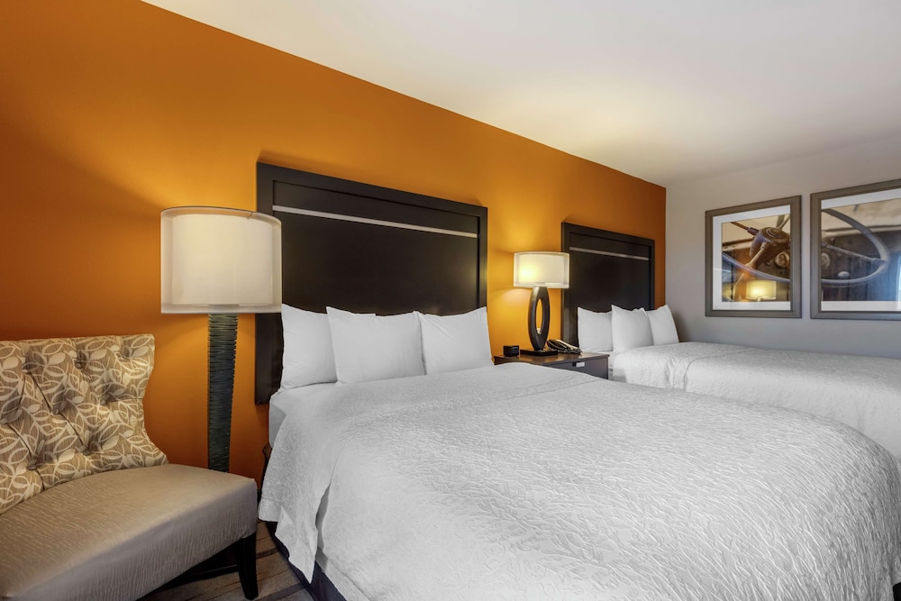 Hampton Inn & Suites Columbus - photo 29
