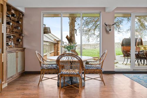 Normanton Park House Luxury Rutland Water Home — 4-Star Luxury Hotel in Oakham, United Kingdom