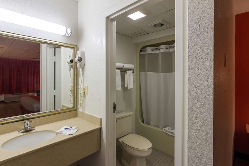Motel 6 Groton CT Casinos Nearby - photo 20