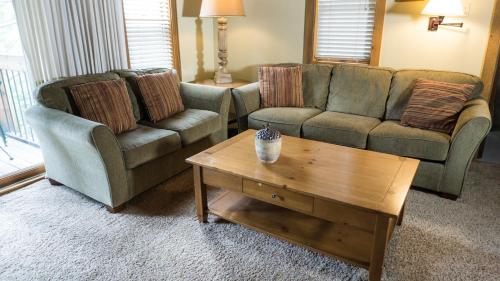 Indian Hills Condo at Beautiful Northstar Resort - featured photo