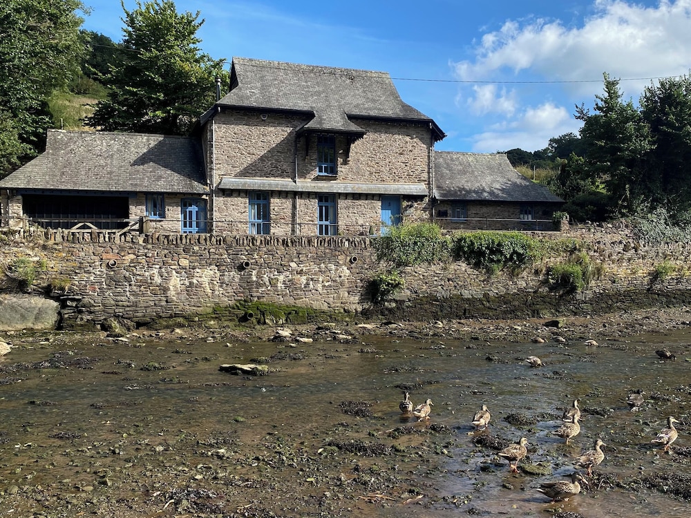 Bridgend Barn in Plymouth, United Kingdom