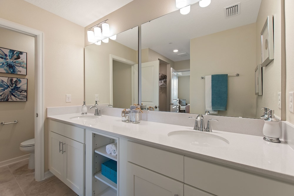 Resort Life At Storey Lake By Shine Villas #702 2 Bedroom Apts - photo 14