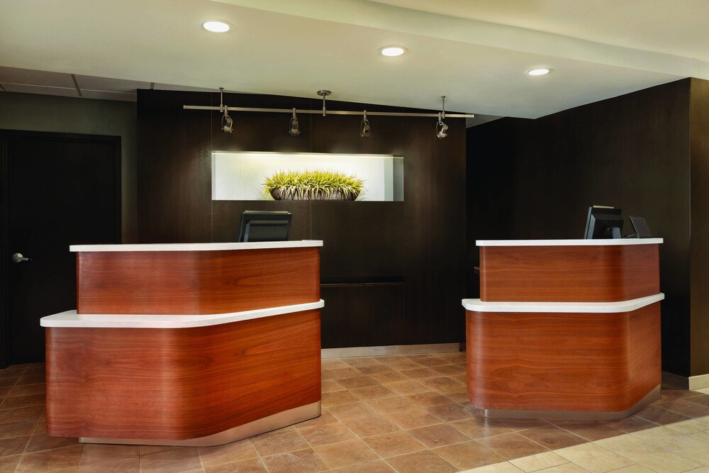 Courtyard by Marriott Topeka - photo 23