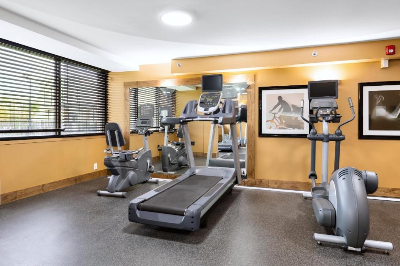 Doubletree By Hilton Greensboro Airport - photo 19