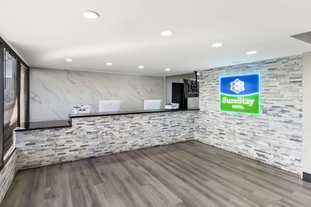 Surestay by Best Western Phoenix Airport near Downtown - photo 4