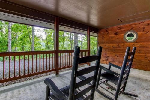 Bear Point Hot Tub Free Attraction tickets WIFI - photo 13