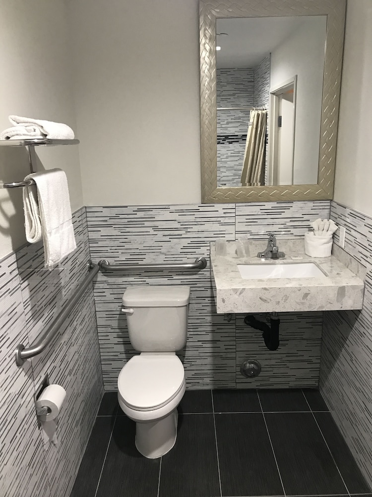 Executive Suites Inn - photo 14