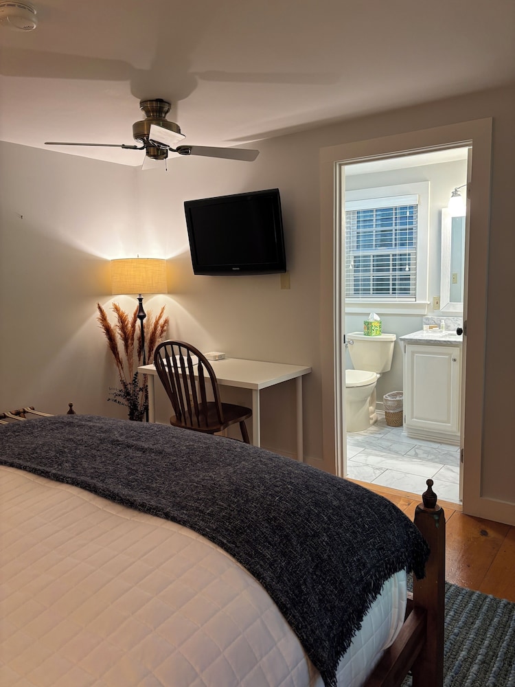 Sea Meadow Inn - photo 23